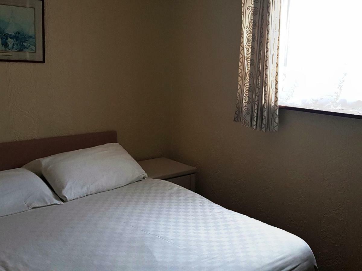 Pleasure Hotel By The Beach. Blackpool Ngoại thất bức ảnh