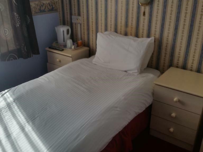 Pleasure Hotel By The Beach. Blackpool Phòng bức ảnh